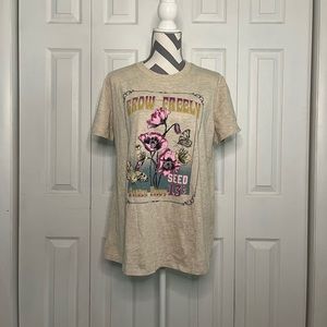 ❗️Closet Clear Out❗️Maurices Floral Butterfly Top